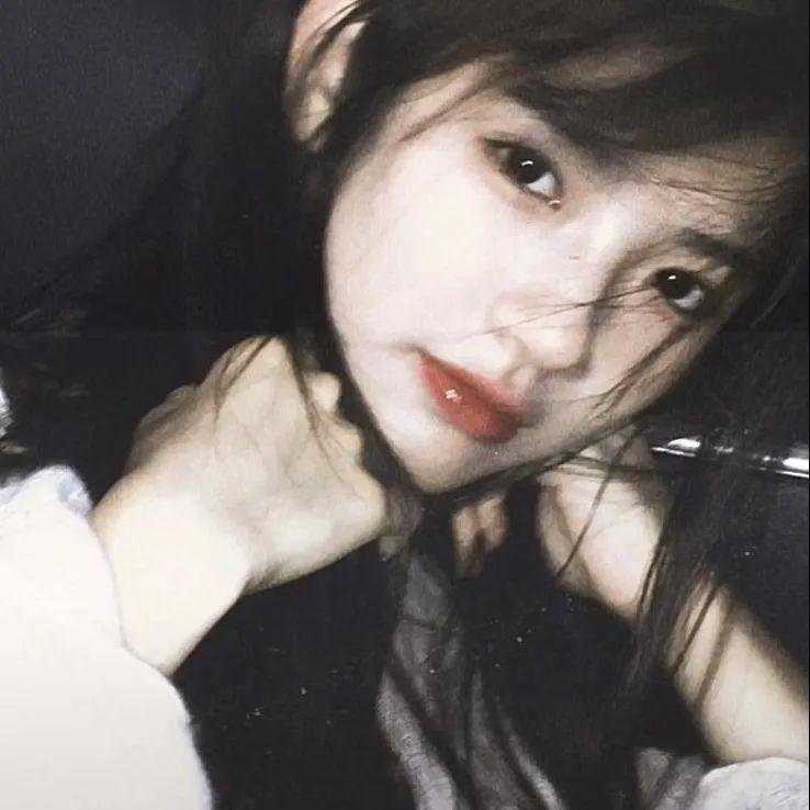 圈养的妇女